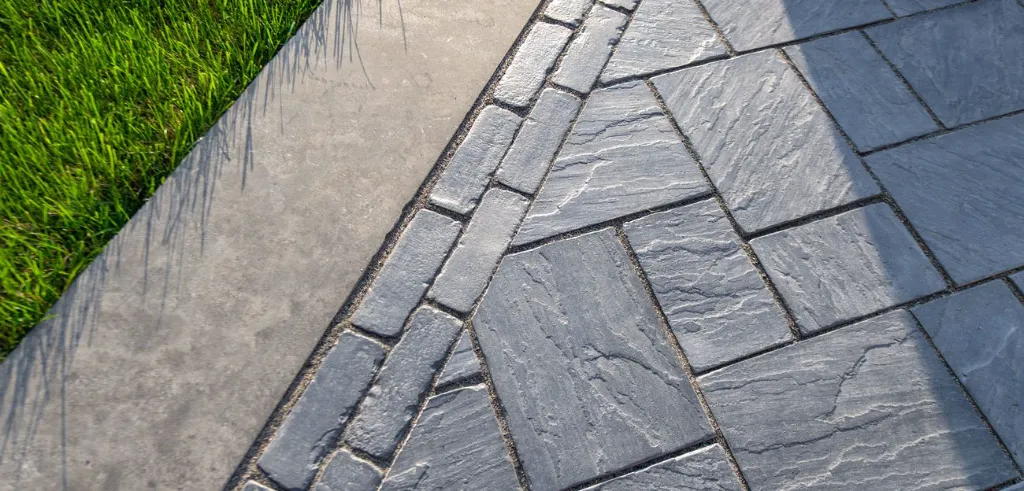 Richcliff_Patio_DawnMist_2-1300x624.webp
