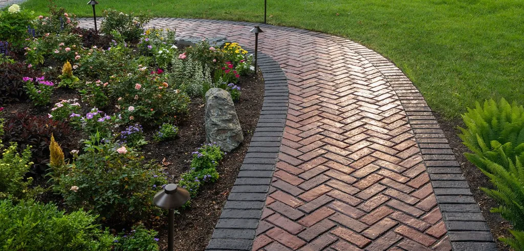 Town-Hall_Walkway_3-Color-Blend_1-1300x624.webp