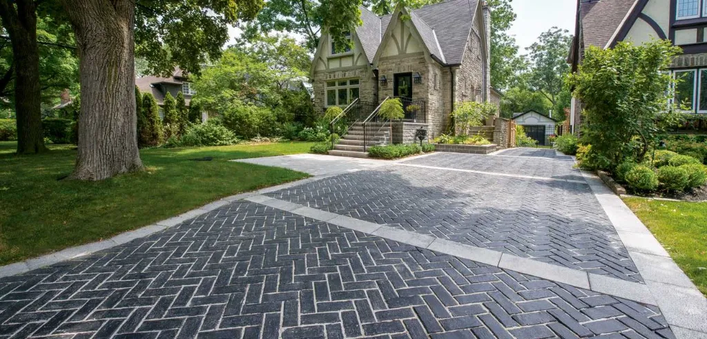 Town-Hall_Driveways_Basalt_5548-1300x624.webp