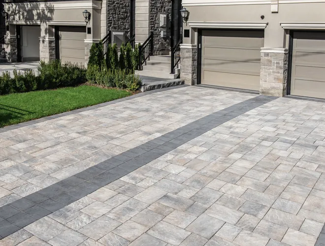 RidgefieldPlus-Champagne_RidgefieldSmooth_Onyx_4595.jpg.webp